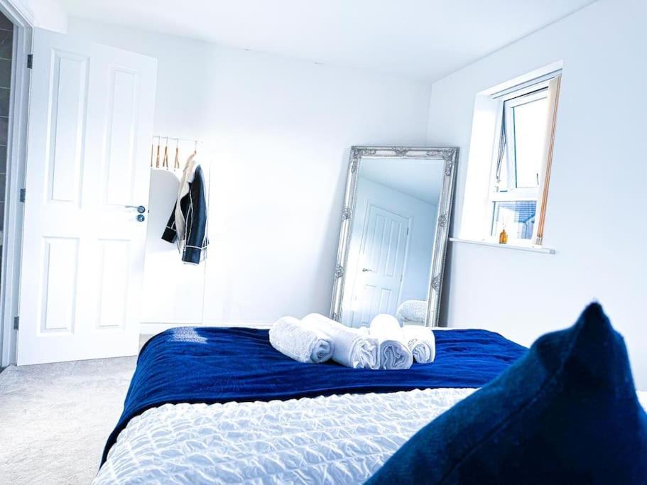 Contractors, Families, Tourists & Groups Welcome Sleeps Upto 9, Garden, Pet Allowed, Parking Included! Birmingham Ngoại thất bức ảnh