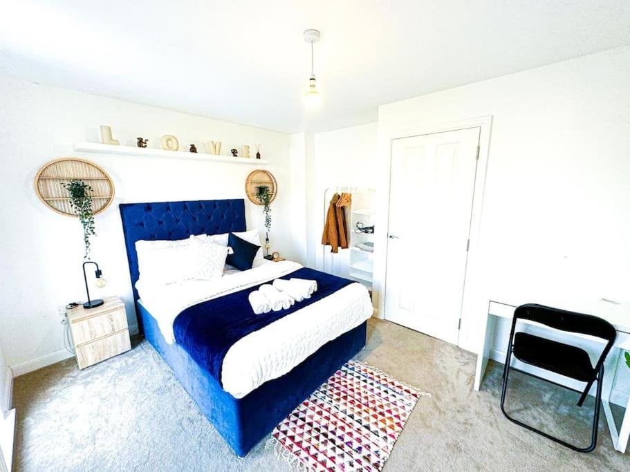 Contractors, Families, Tourists & Groups Welcome Sleeps Upto 9, Garden, Pet Allowed, Parking Included! Birmingham Ngoại thất bức ảnh