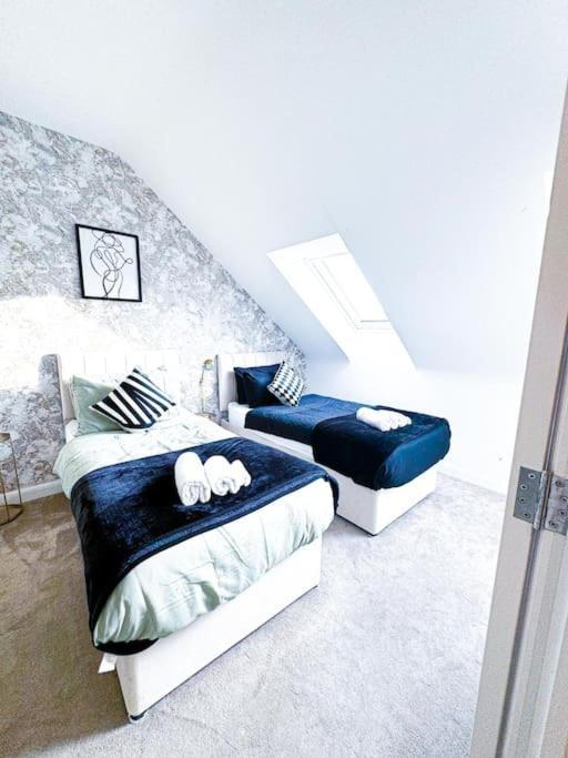 Contractors, Families, Tourists & Groups Welcome Sleeps Upto 9, Garden, Pet Allowed, Parking Included! Birmingham Ngoại thất bức ảnh