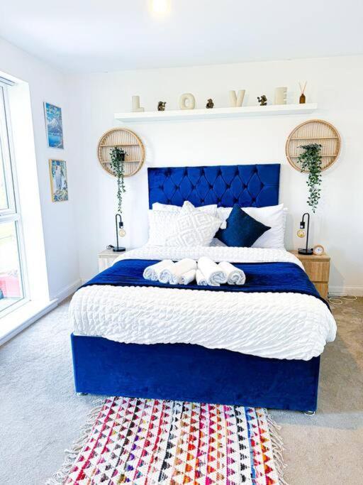 Contractors, Families, Tourists & Groups Welcome Sleeps Upto 9, Garden, Pet Allowed, Parking Included! Birmingham Ngoại thất bức ảnh