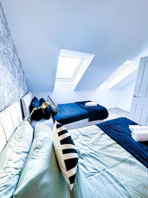 Contractors, Families, Tourists & Groups Welcome Sleeps Upto 9, Garden, Pet Allowed, Parking Included! Birmingham Ngoại thất bức ảnh